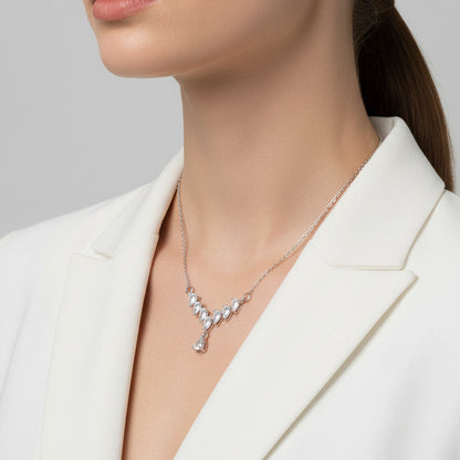 Gracious Teardrop Kette