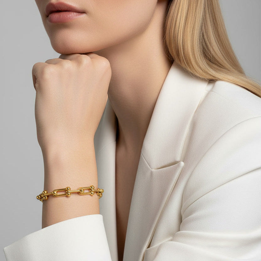 Chunky Glamorous Armband